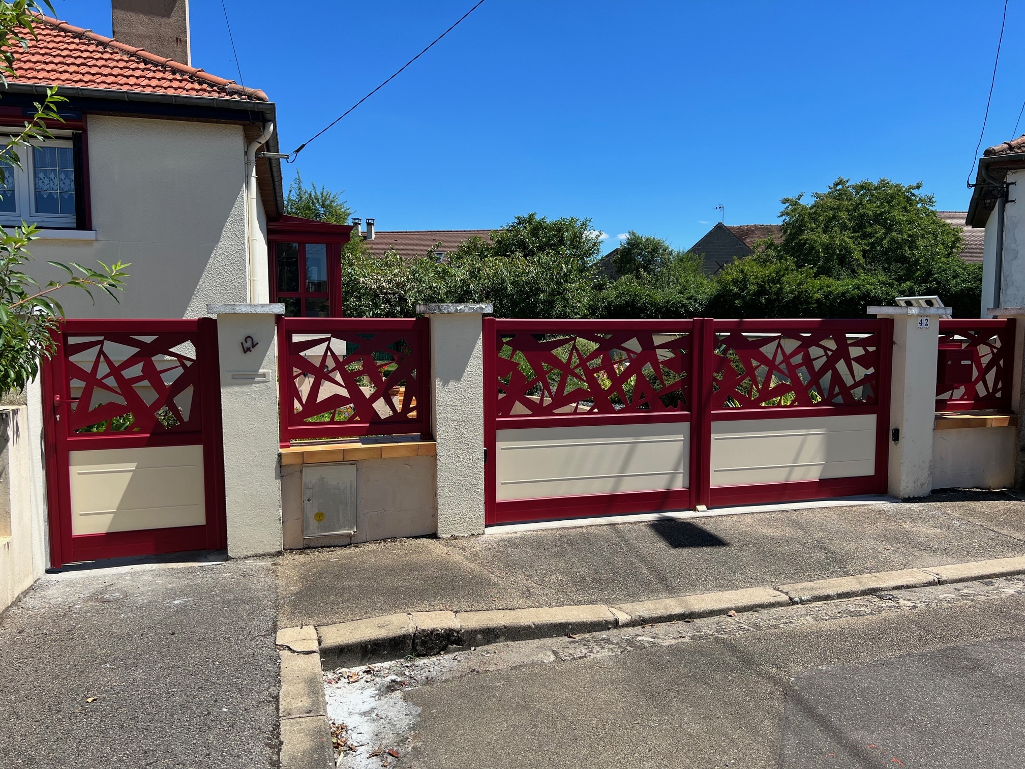 Vente et pose de portail battant aluminium manuel ou motorisé CETAL à AUXERRE - SENS