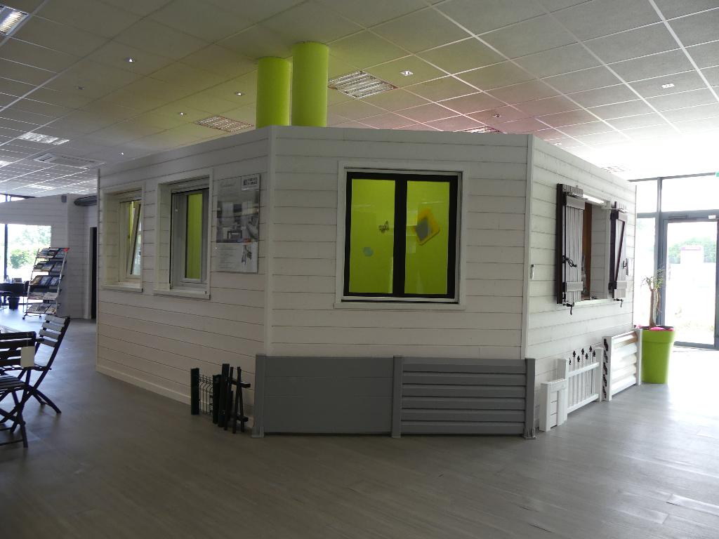 Showroom-Innov-Ouvertures-a-85600-Montaigu-Vendee-1.jpg