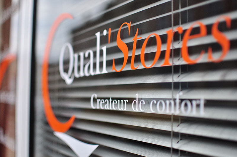 Showroom-QUALI-STORES-33-pose-stores-fenetres-aquitaine.jpg