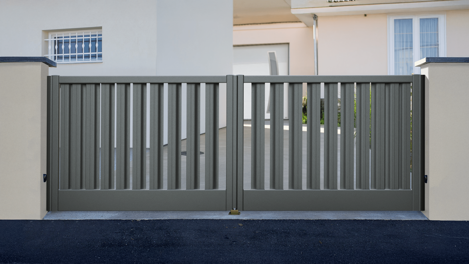 OP_ 2V-VAR-11-077 - Varuna - Noir 2100 2