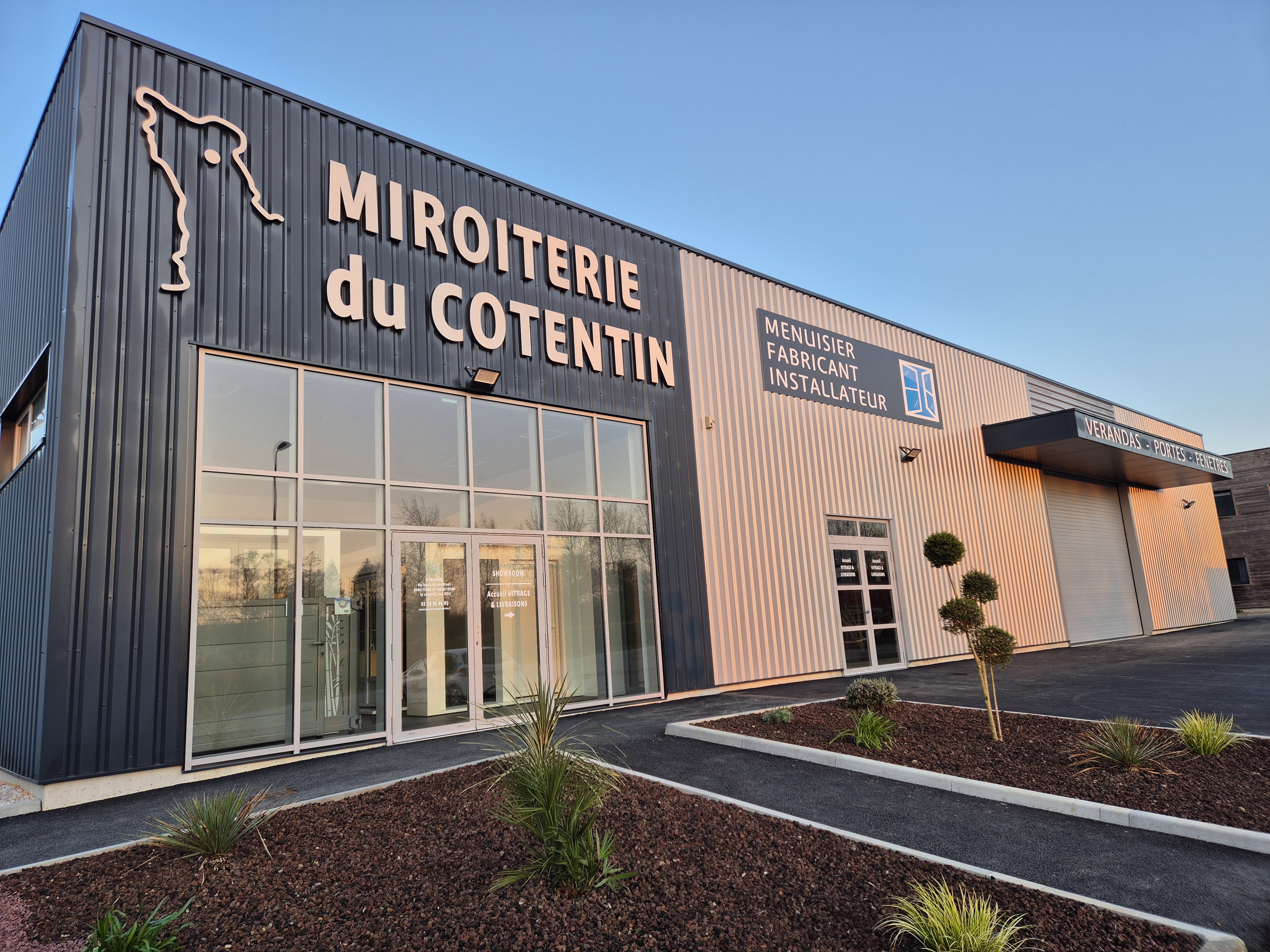 Société Miroiterie du Cotentin - 2025 - 50700 VALOGNES