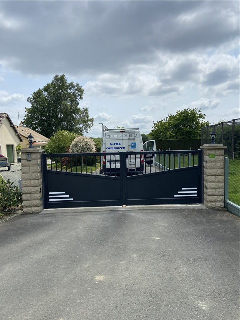 Portail alu CETAL - V-TRA COMMERCE - 27250 - RUGLES_5.jpg