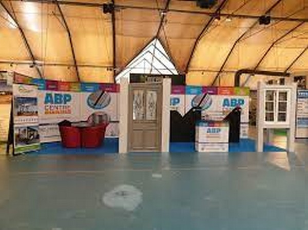 Showroom-ABP-CENTRE-MENUISERIE-36100-ISSOUDUN.jpg