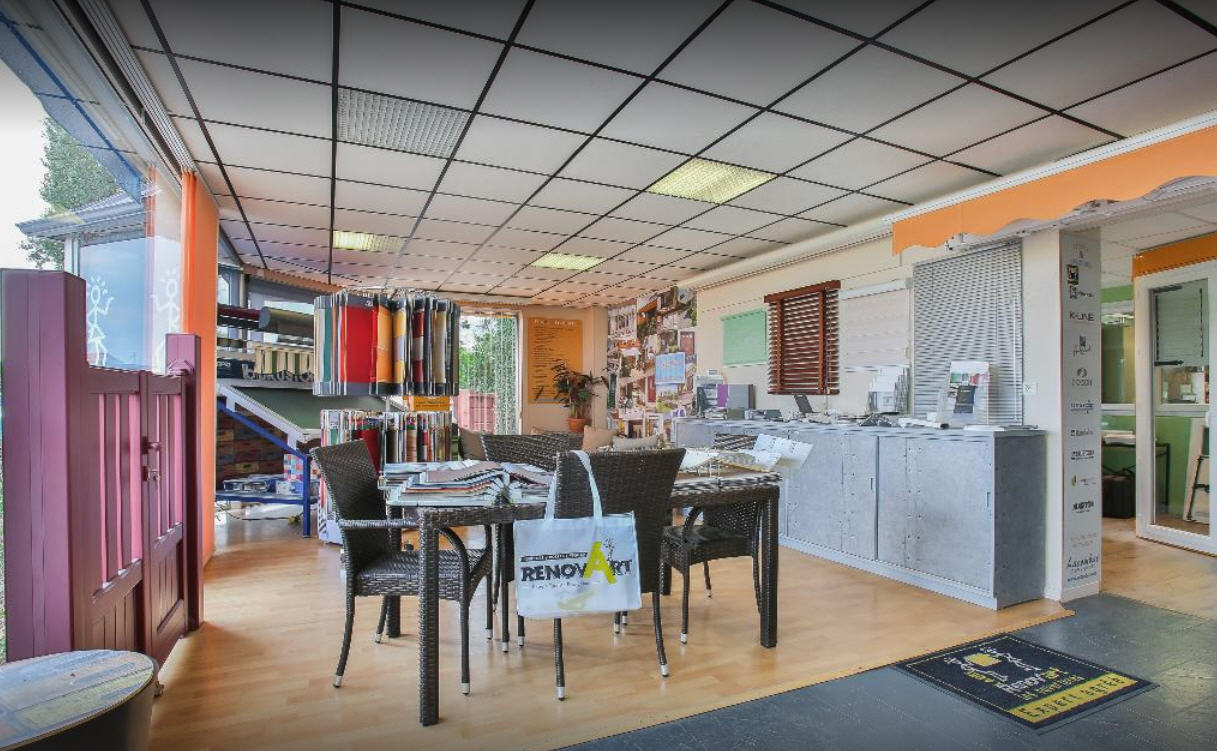 Showroom-LACOMBAT-SARL-63200-RIOM.jpg