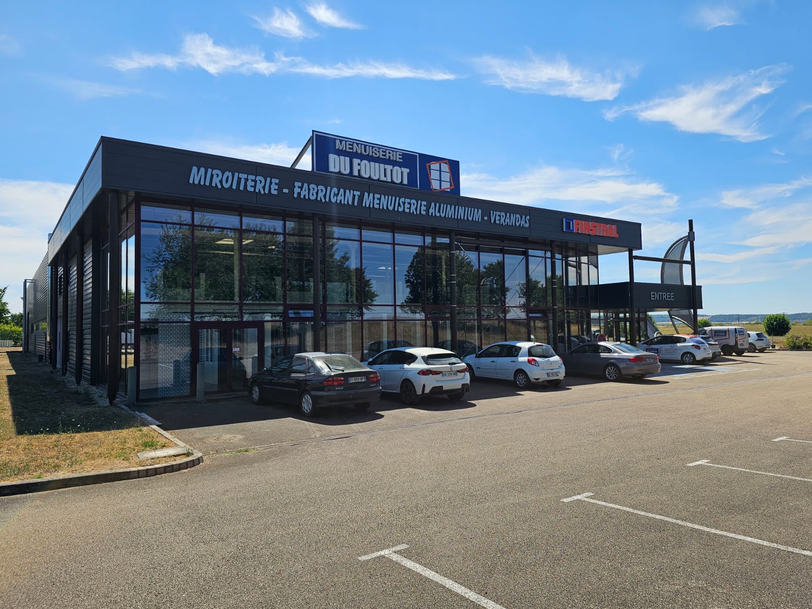 Showroom - MENUISERIE FOULTOT - Agence de Chaumont